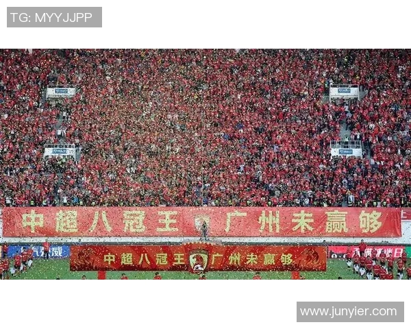 巴塞罗那与广州恒大激战在即谁将书写新的足球传奇